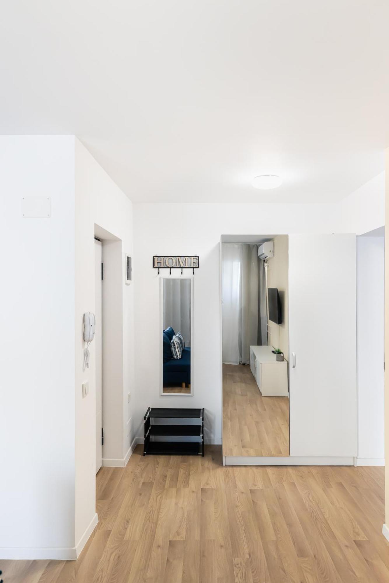 Simplicity Apartments Bucharest Luaran gambar