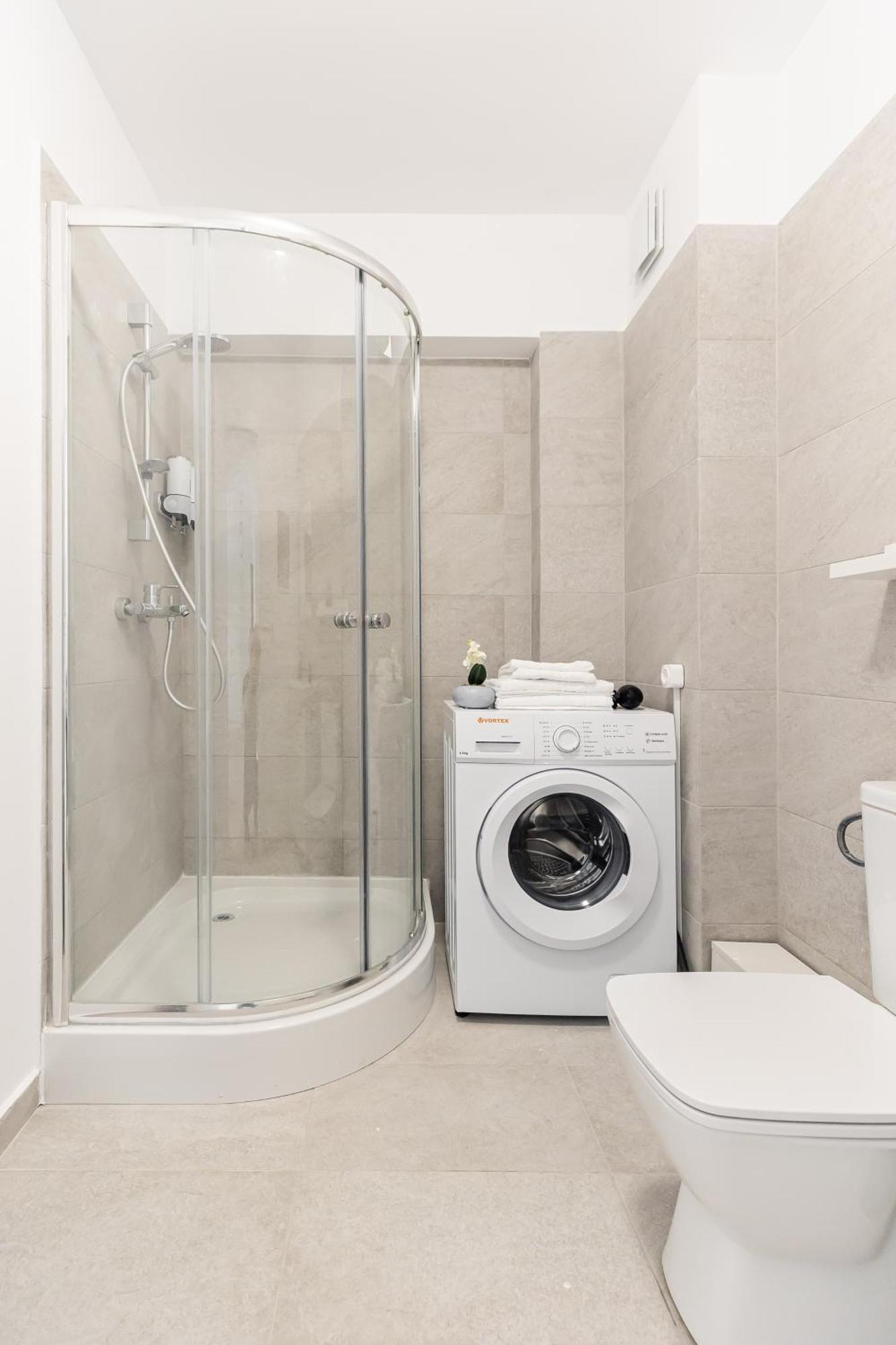 Simplicity Apartments Bucharest Luaran gambar