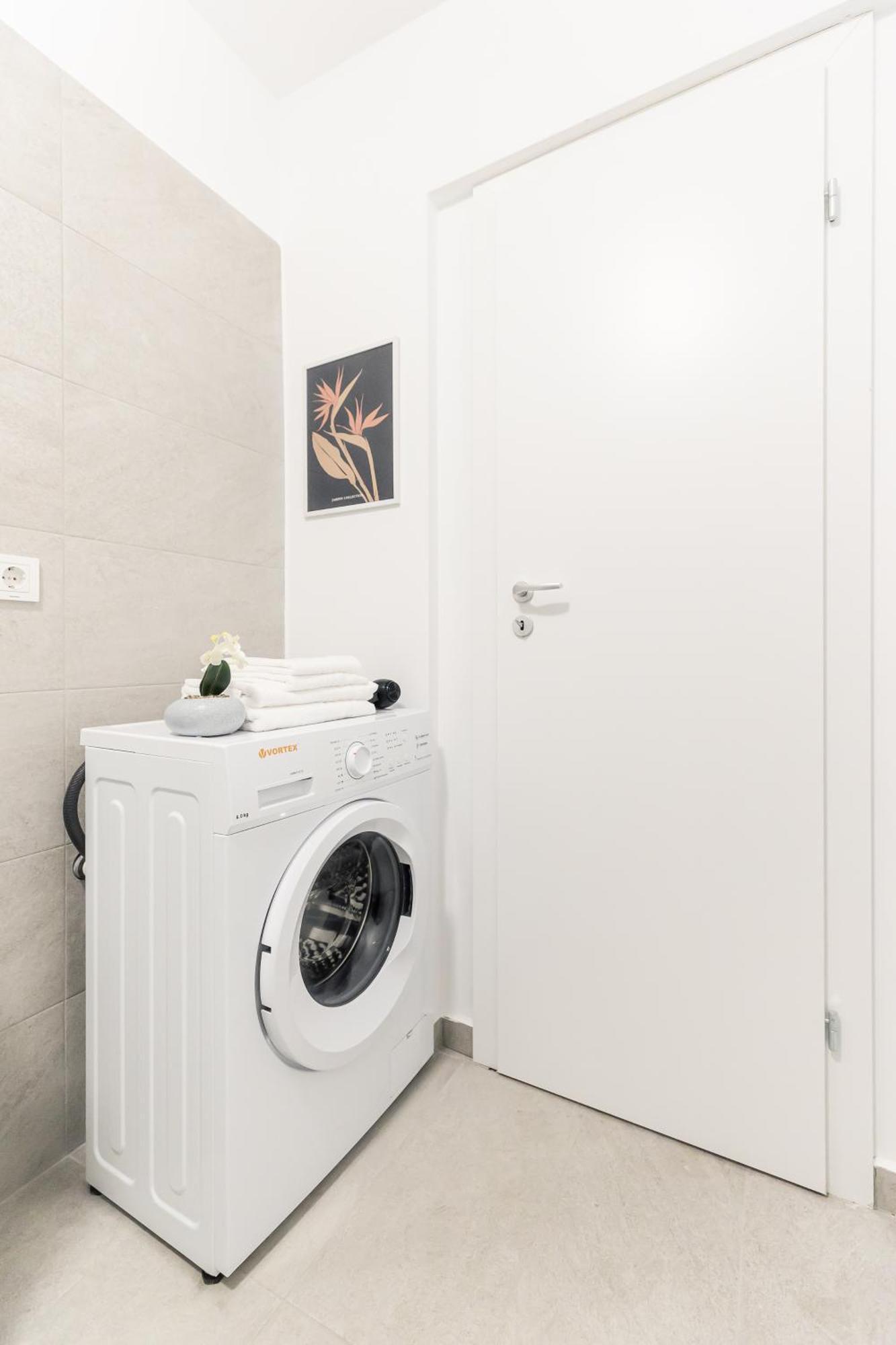 Simplicity Apartments Bucharest Luaran gambar